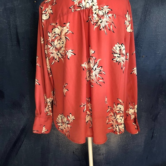 Worthington button down - Picture 3 of 6